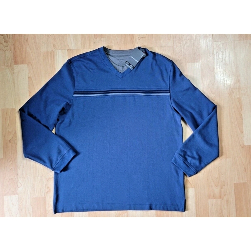 Van Heusen v-neck sweatshirt